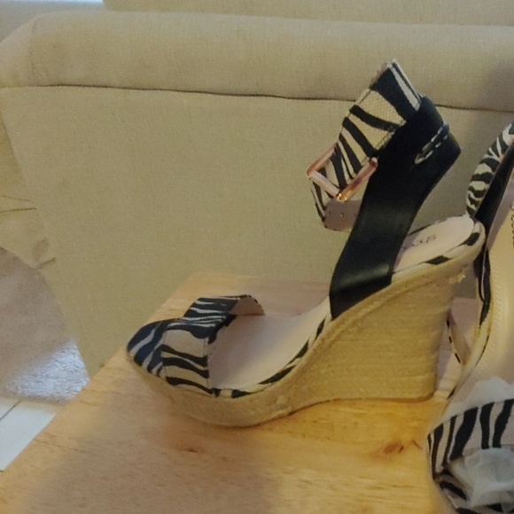 Wedges - Picture 2 of 4